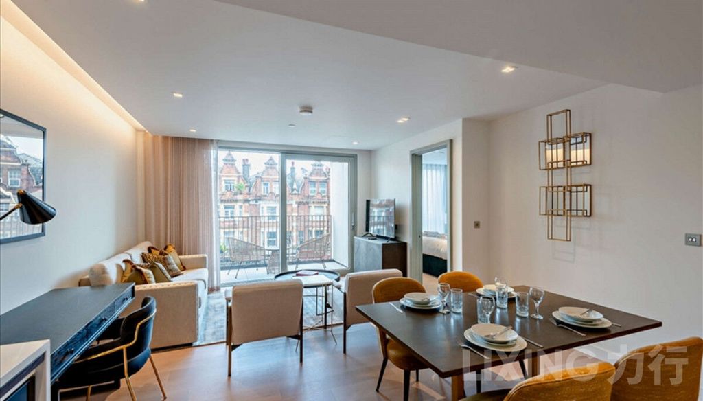 Property photo 3 of 8