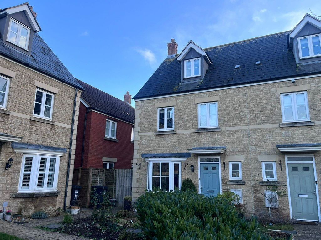 Property photo 1 of 16 Front