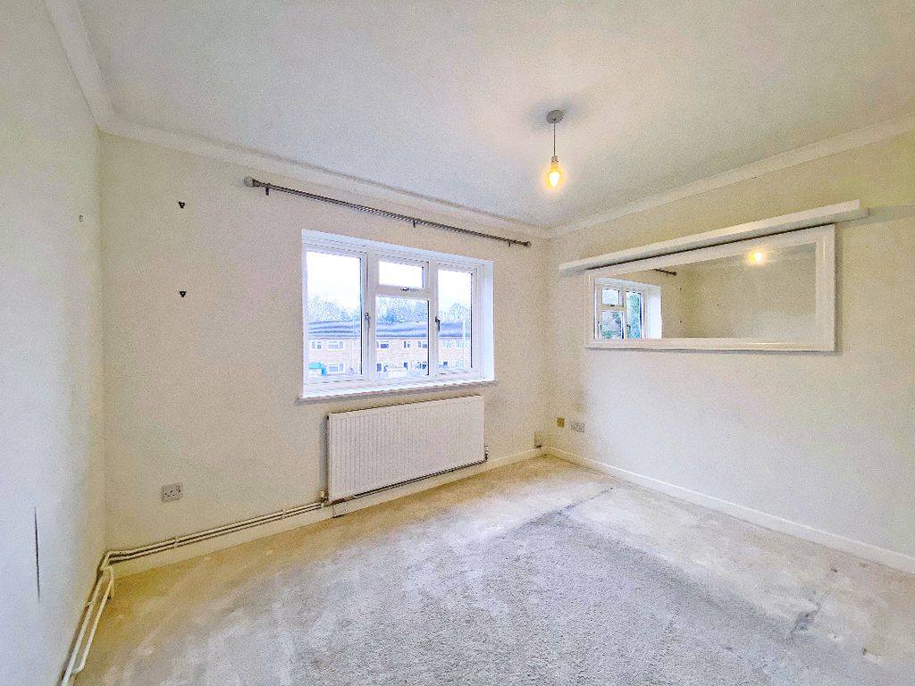 Property photo 3 of 8 3