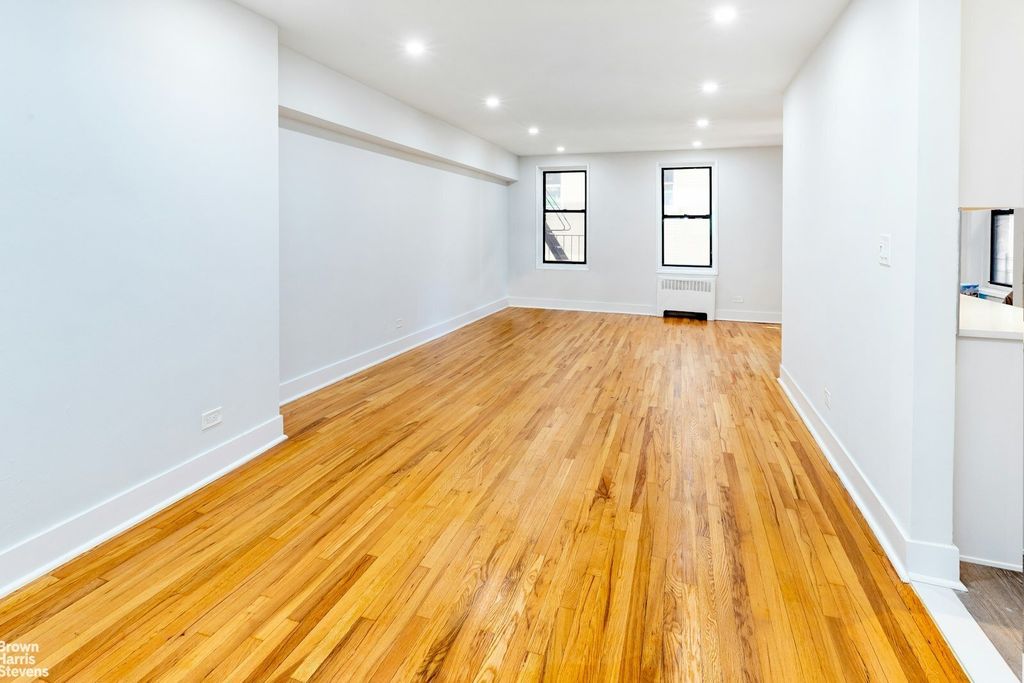 Property photo 3 of 16 <Alttext/>