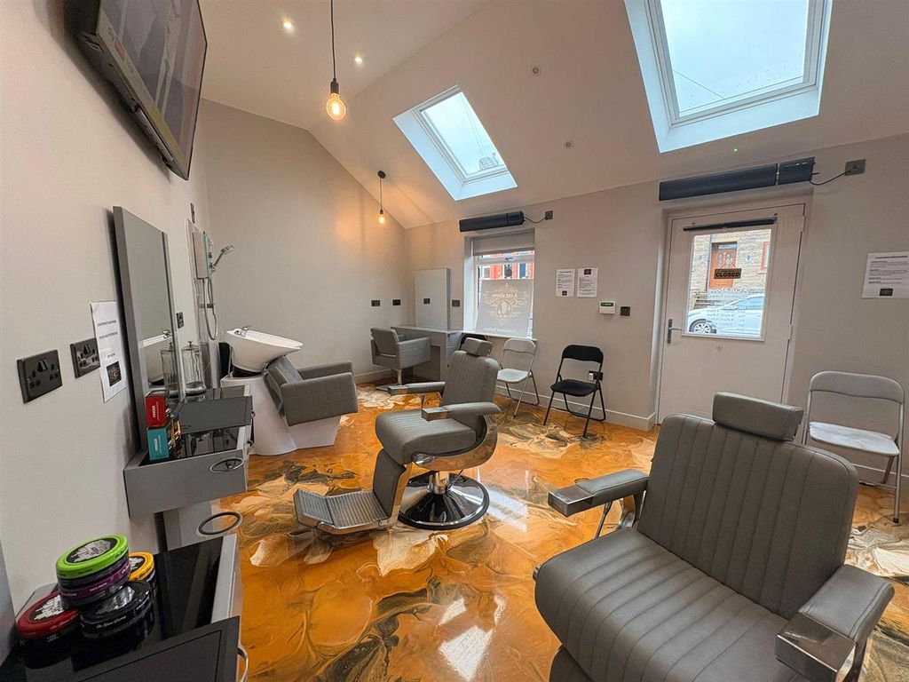 Property photo 2 of 7 2.Jpg