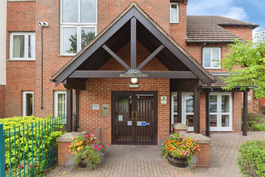 Property photo 2 of 17