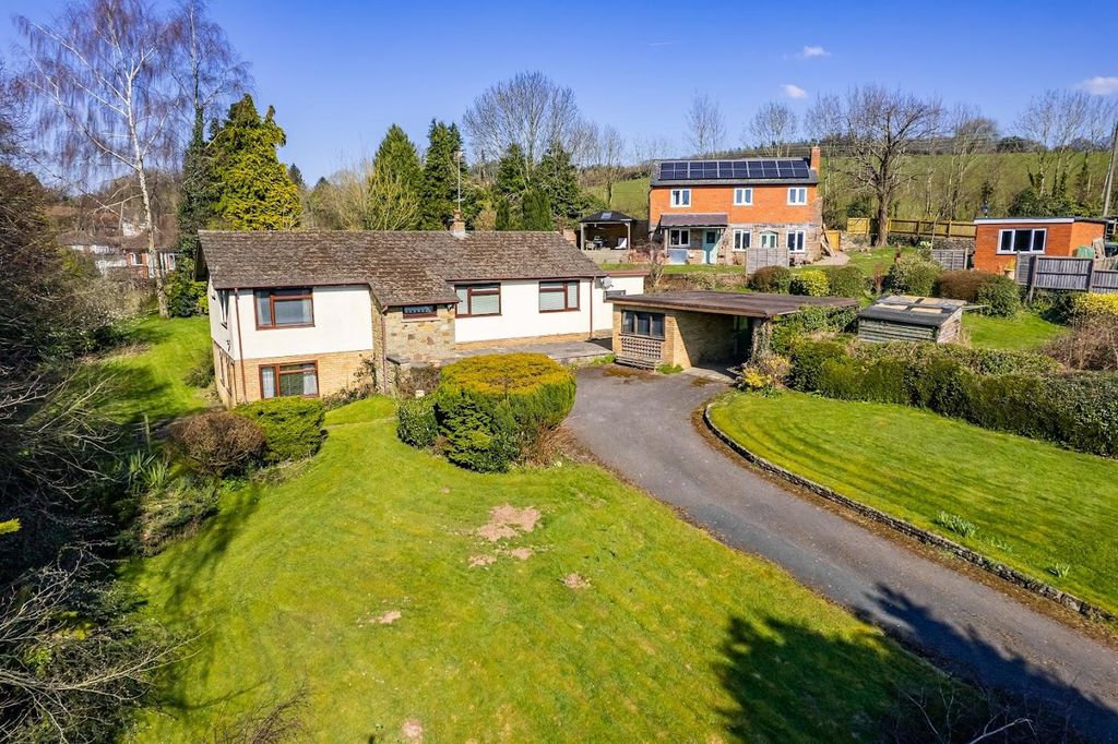Property photo 1 of 33