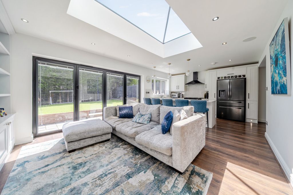Property photo 3 of 22 1492596-12-6A57E4...