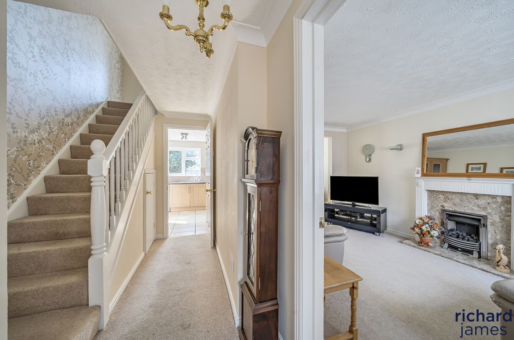 Property photo 2 of 15 F3Baf22A93A046Ecbd60Dadbb774Ded2
