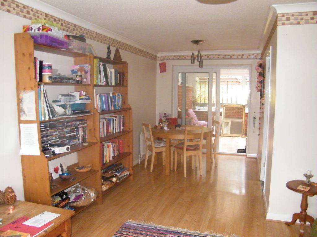 Property photo 2 of 11