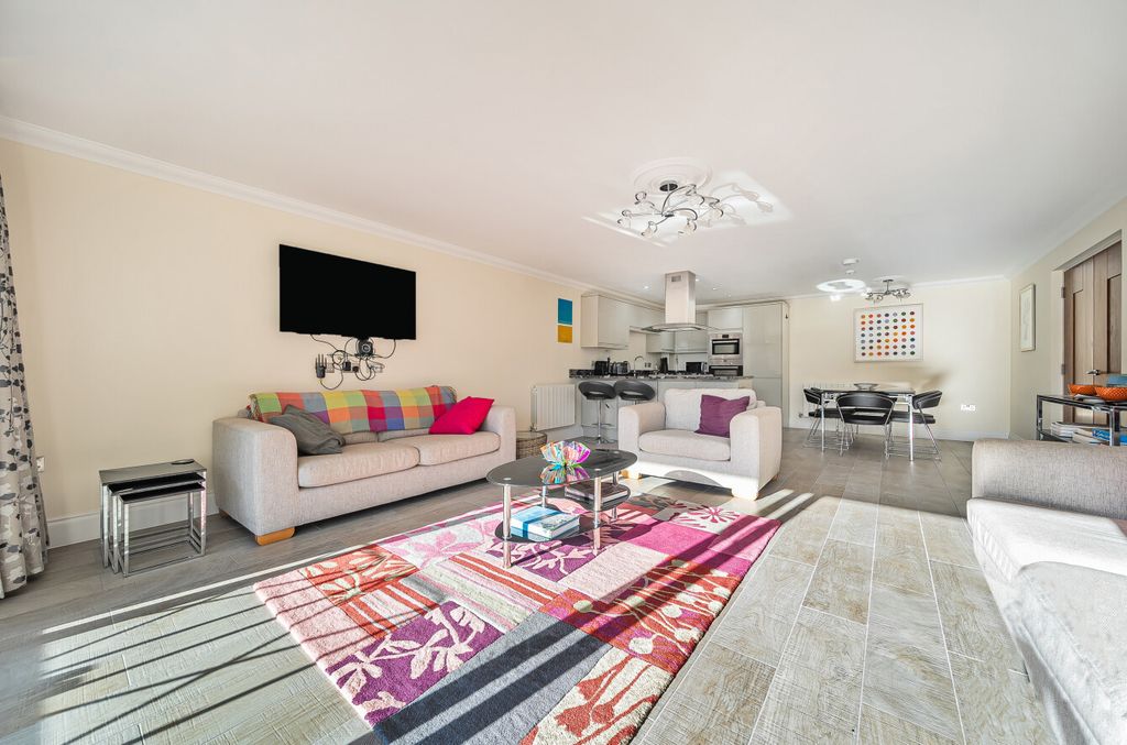 Additional image 8 of 3 bed flat for saleHolcombe Drive, Holcombe, Devon EX7