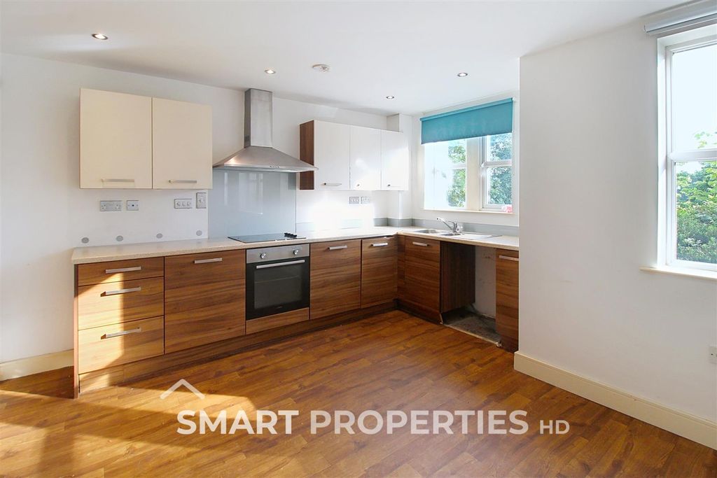 Property photo 1 of 12 Kitchen