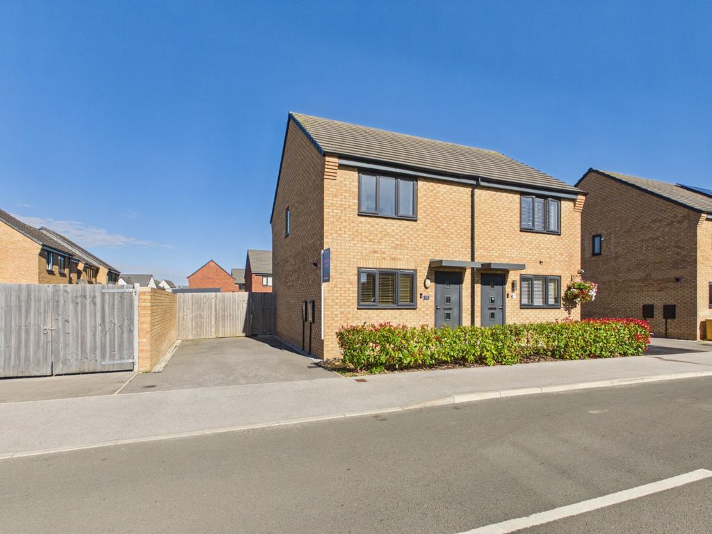 Property photo 1 of 18 5348300