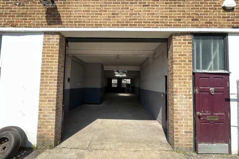 Property photo 3 of 8 Photo 3