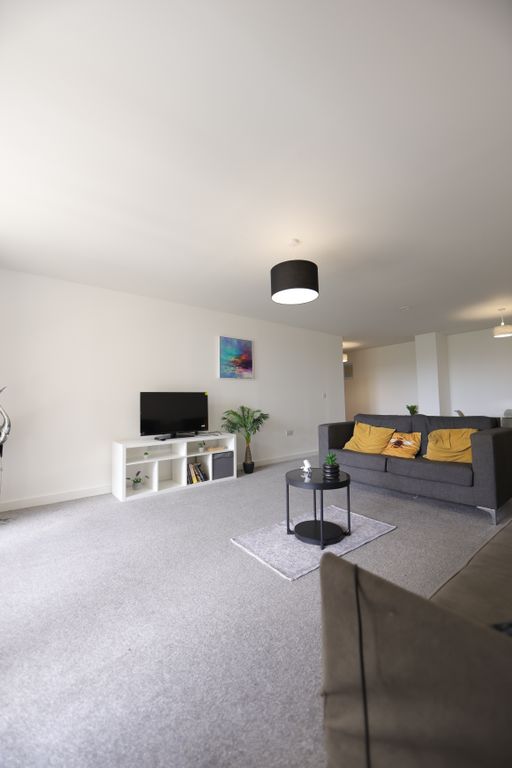 Property photo 1 of 25