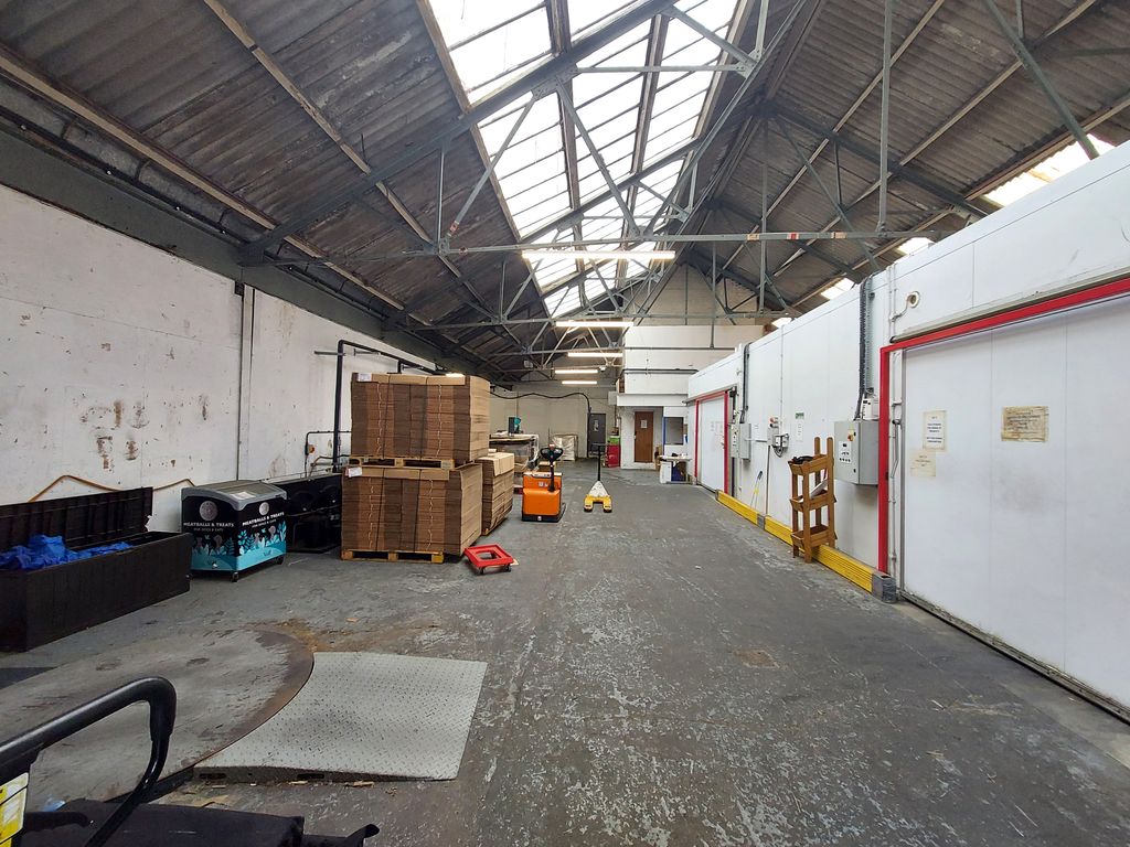 Property photo 2 of 6 Industrial