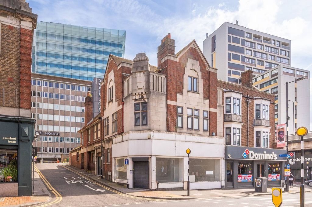 Property photo 2 of 16