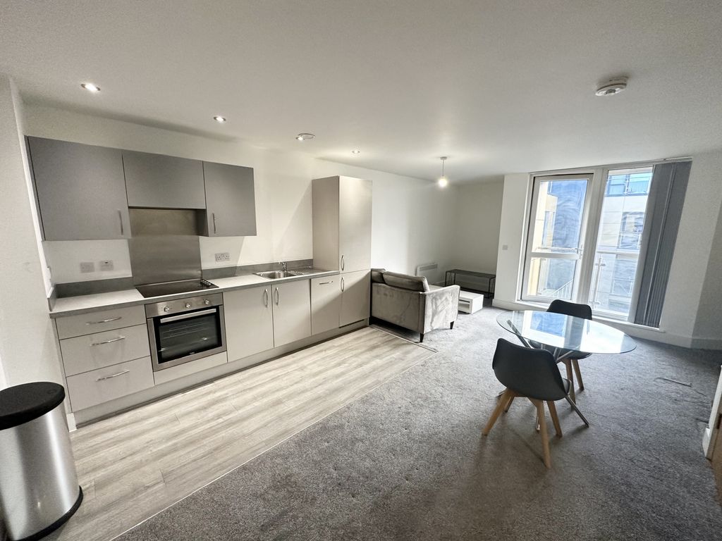 Property photo 1 of 13 Photo 3