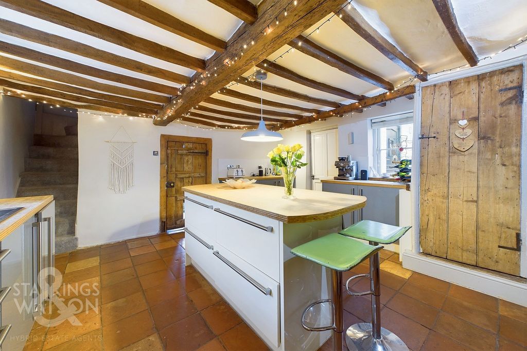 Property photo 1 of 29