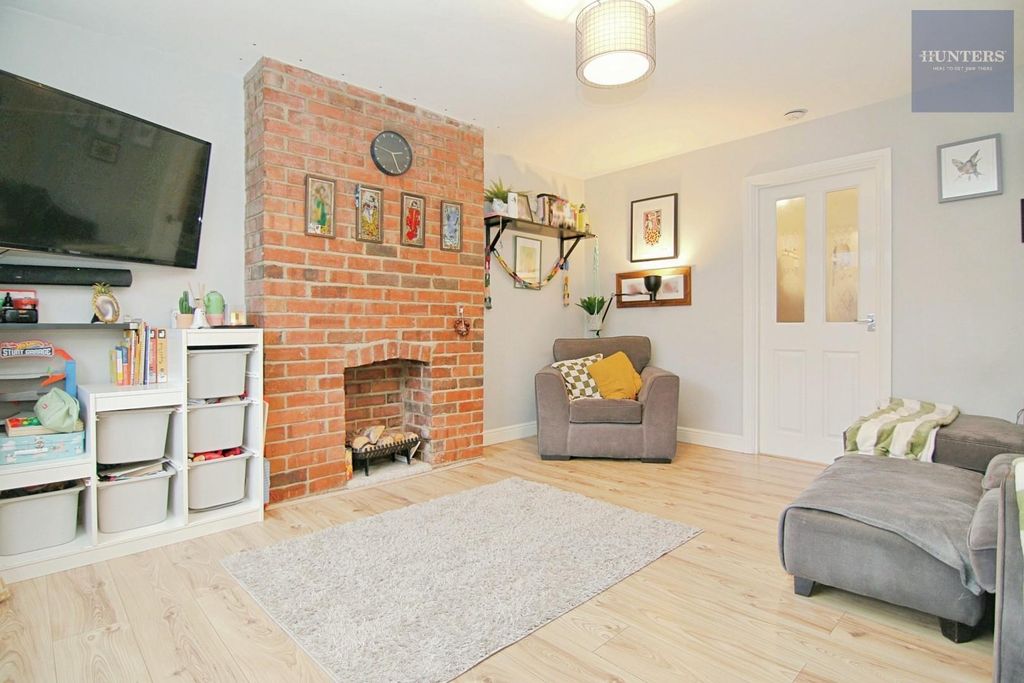 Property photo 2 of 19 Living Room