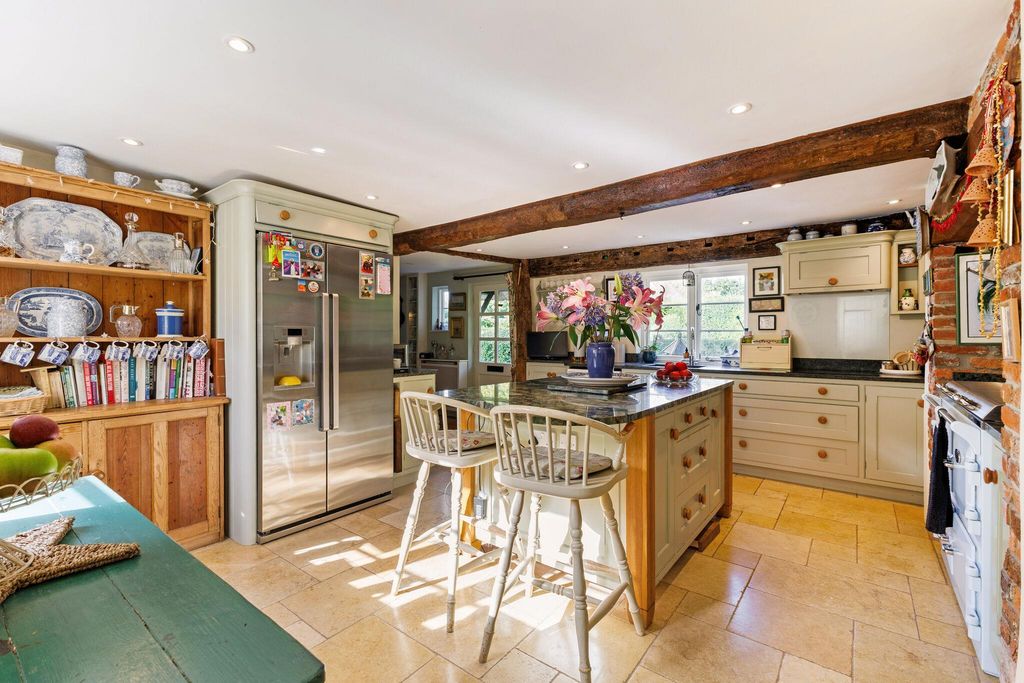 Property photo 3 of 25 Image