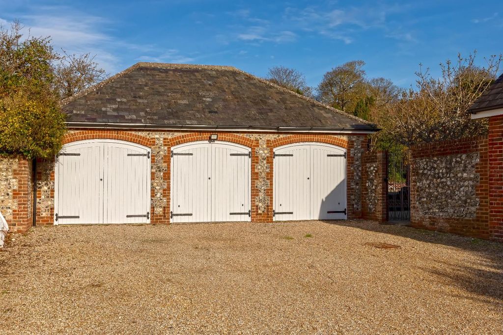 Property photo 2 of 43 Church Farm House_5.Jpg