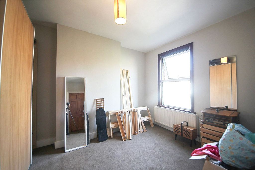 Property photo 2 of 11 Picture No. 08