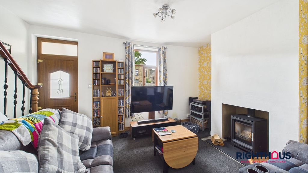 Property photo 3 of 13