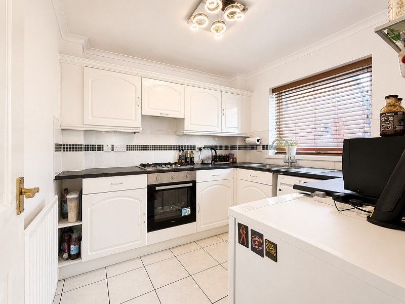 Property photo 2 of 24 Kitchen
