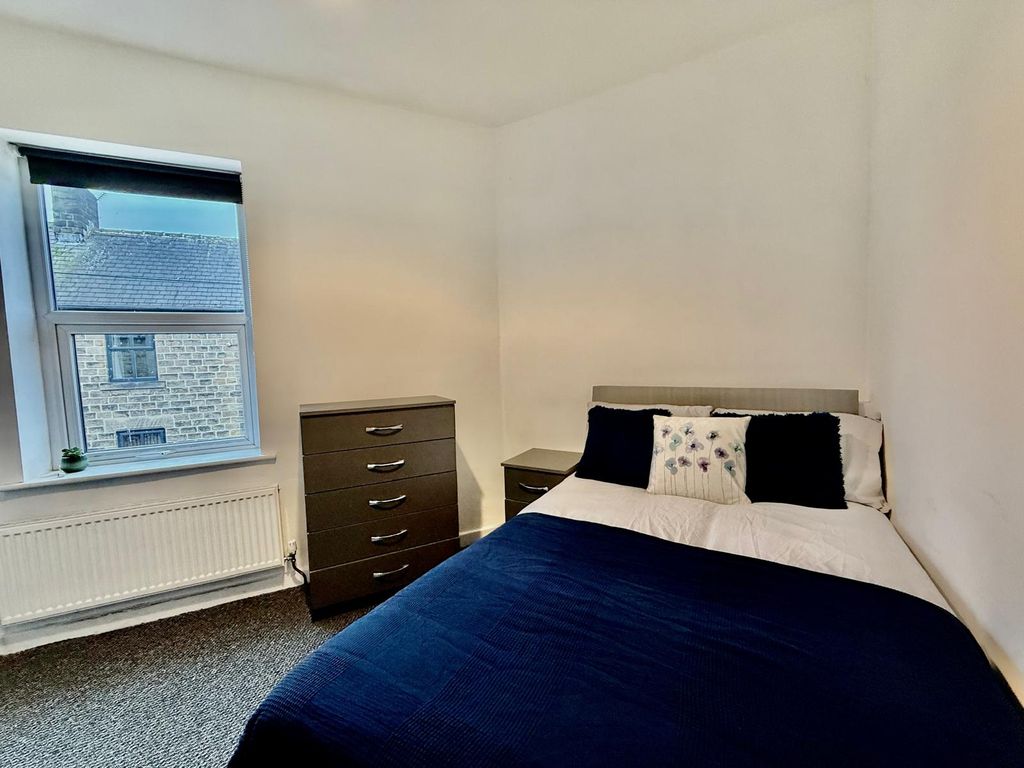 Property photo 2 of 4 Room