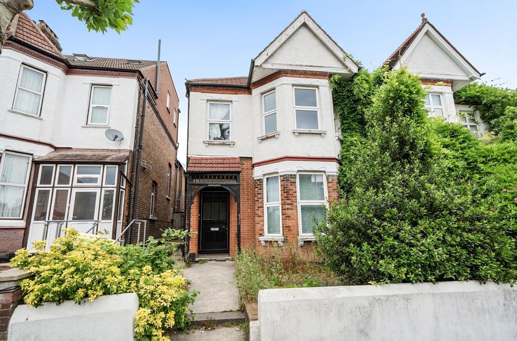 Property photo 1 of 12 1471340-12-6A1d8F...