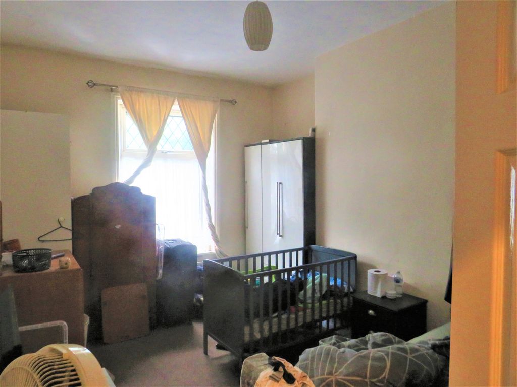 Property photo 3 of 6