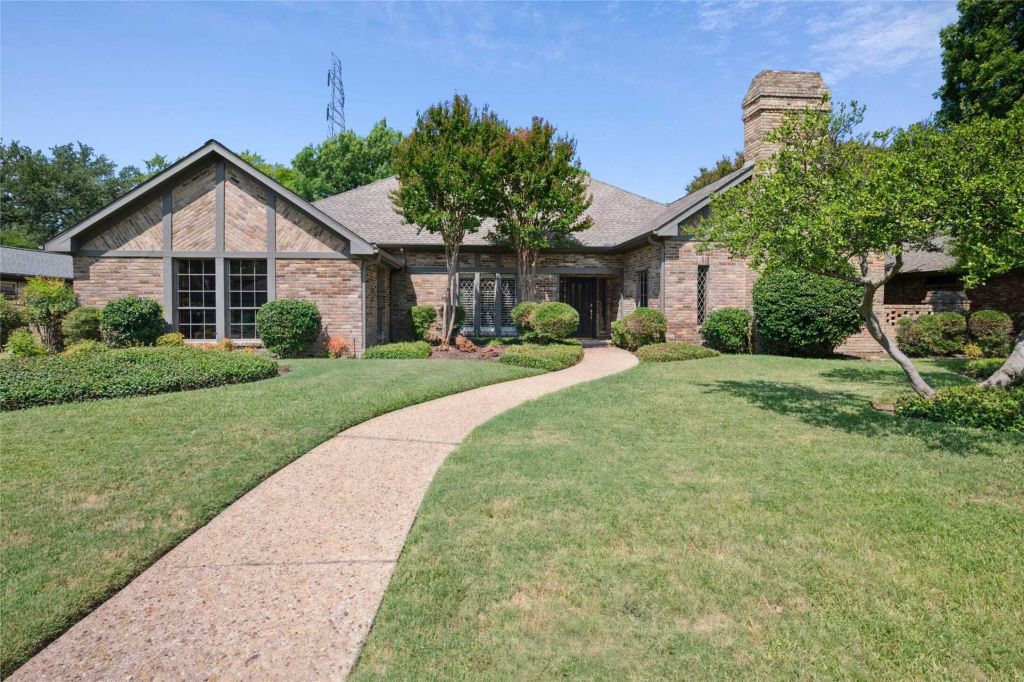 Property photo 1 of 25