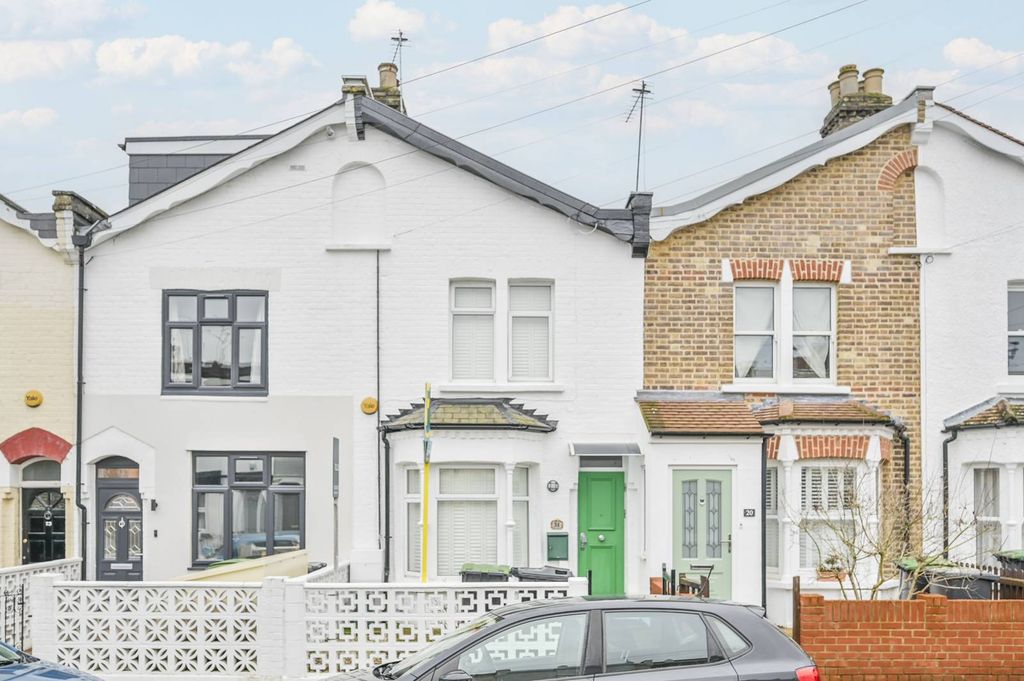 Property photo 2 of 14