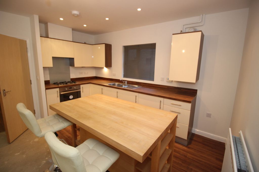 Property photo 2 of 10 Image