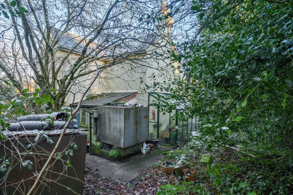 Property photo 3 of 19 External