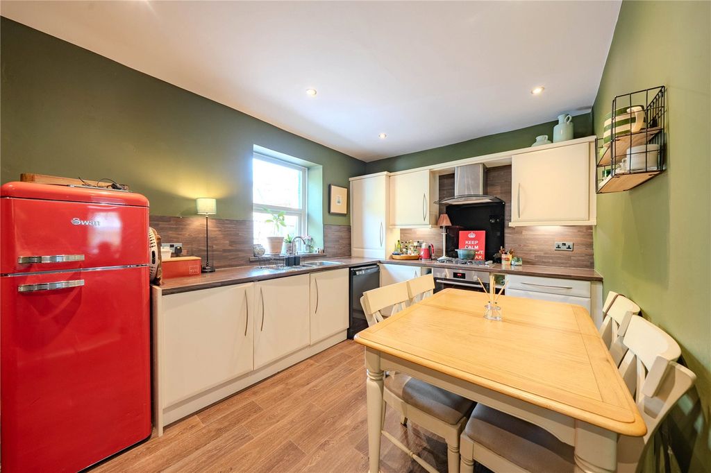 Property photo 3 of 14 Picture No. 22