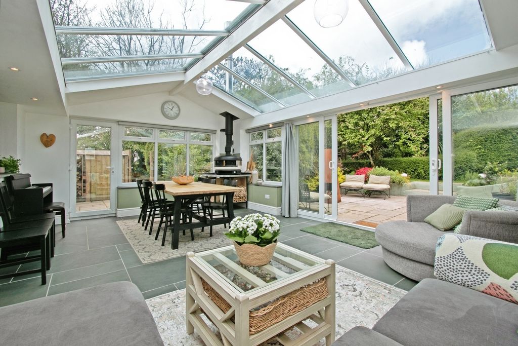 Property photo 2 of 25 Pbox-Img.Jpg