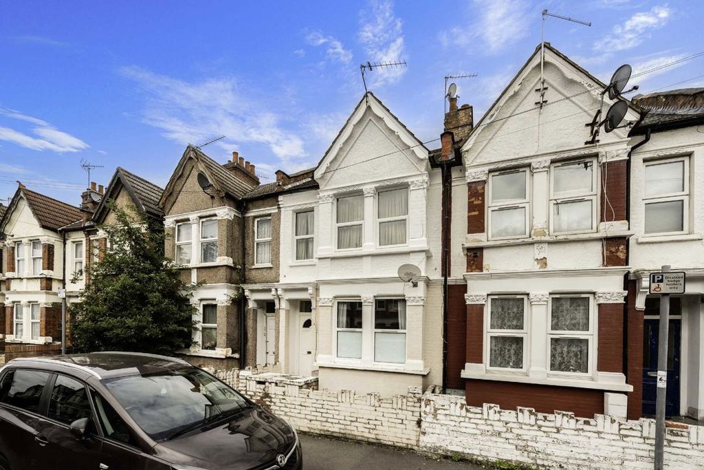 Property photo 1 of 7