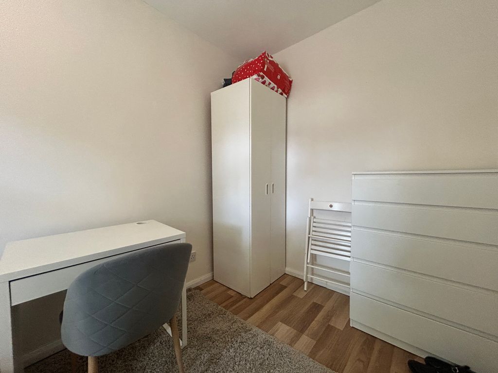 Property photo 3 of 7 Image