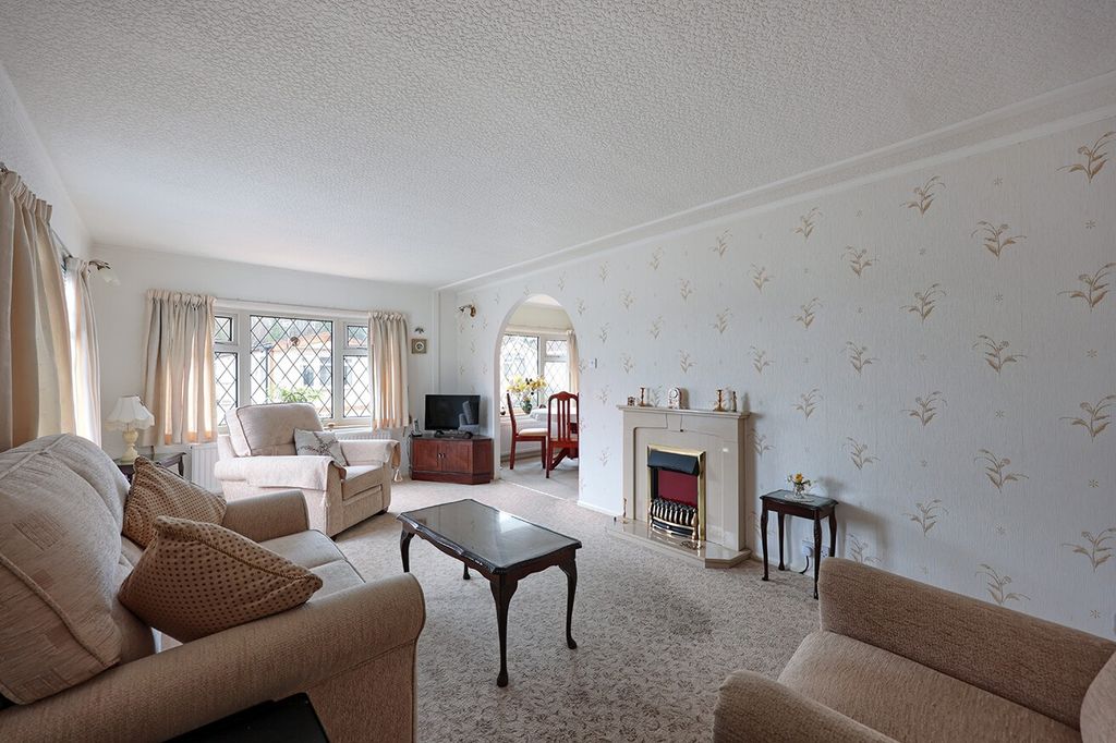 Property photo 2 of 20 4857943