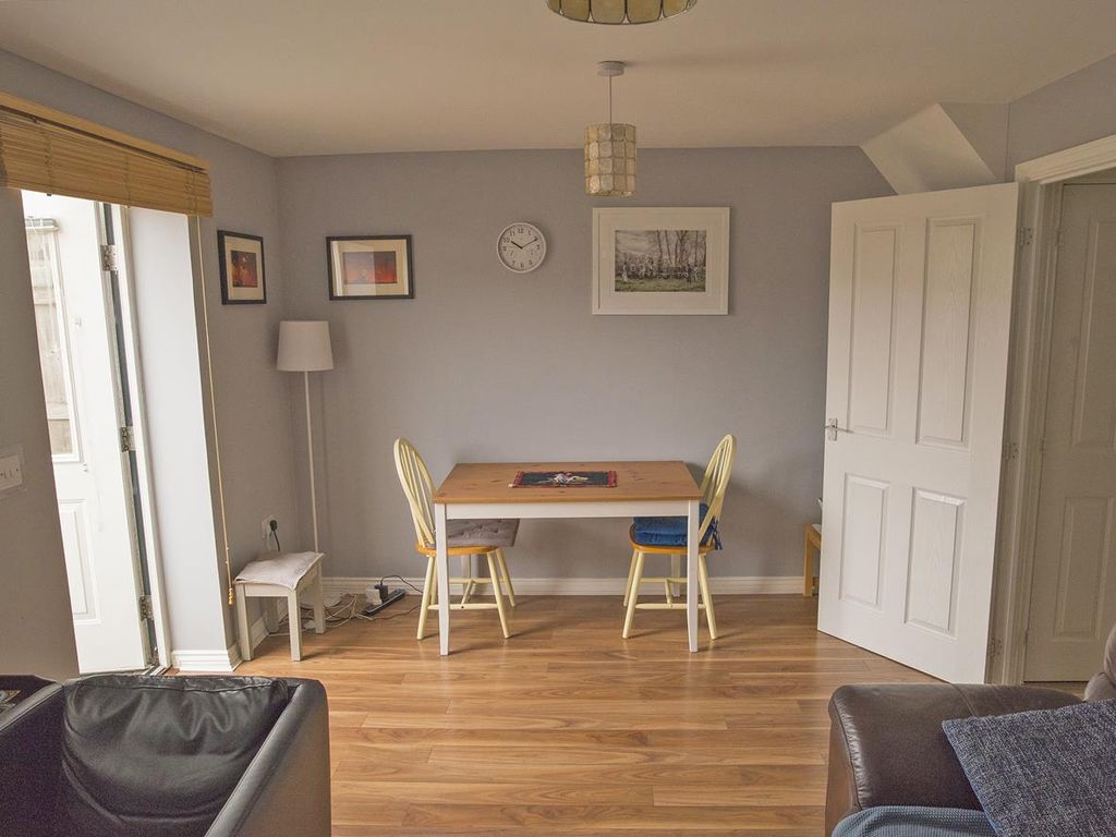 Property photo 3 of 13 Polperro Place 5 - Dining Area.Jpg