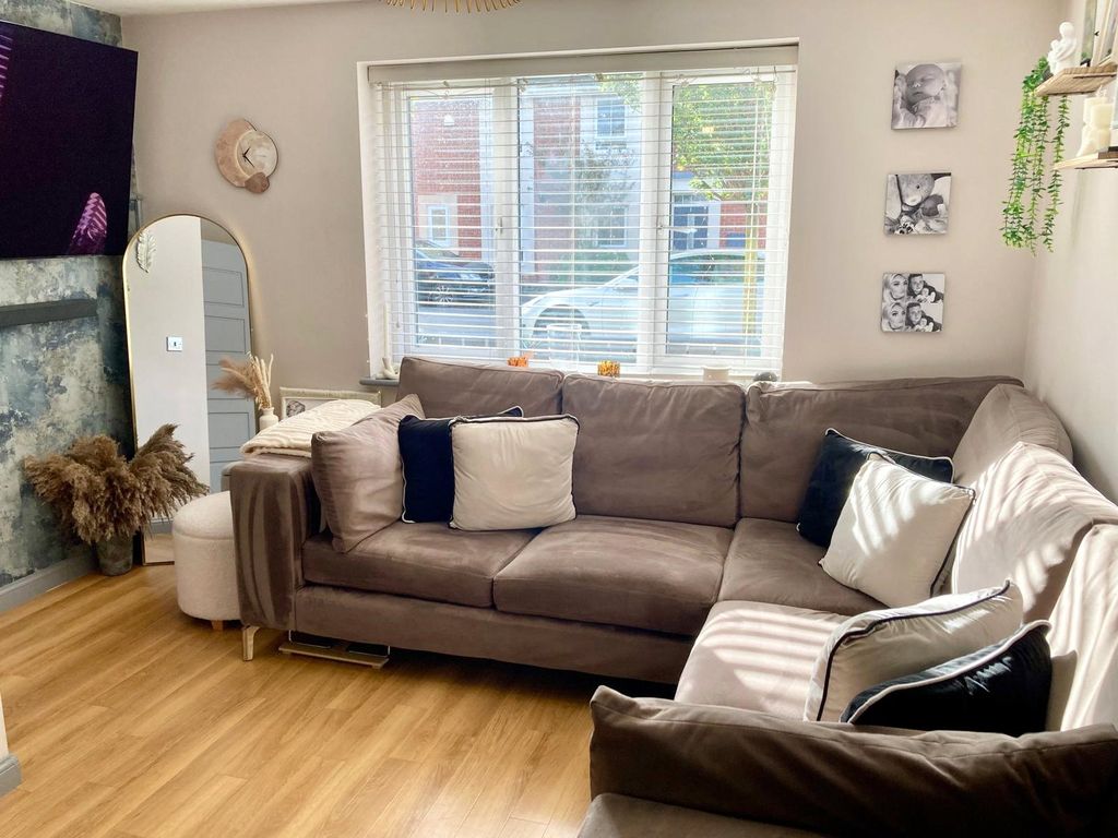 Property photo 3 of 9 Picture No. 07