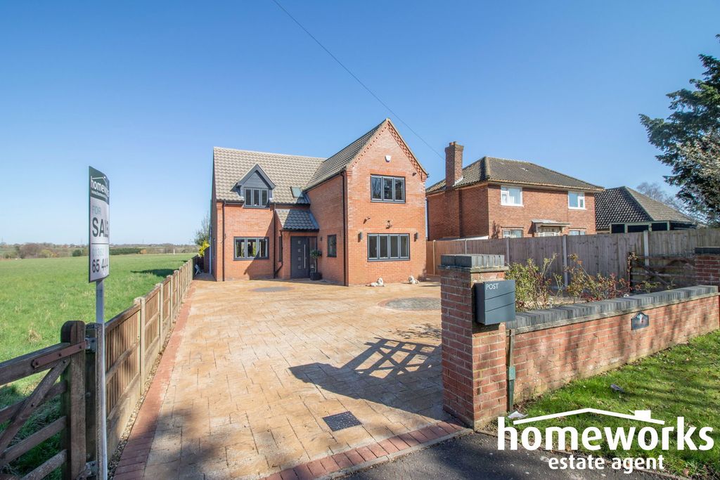 Property photo 2 of 24