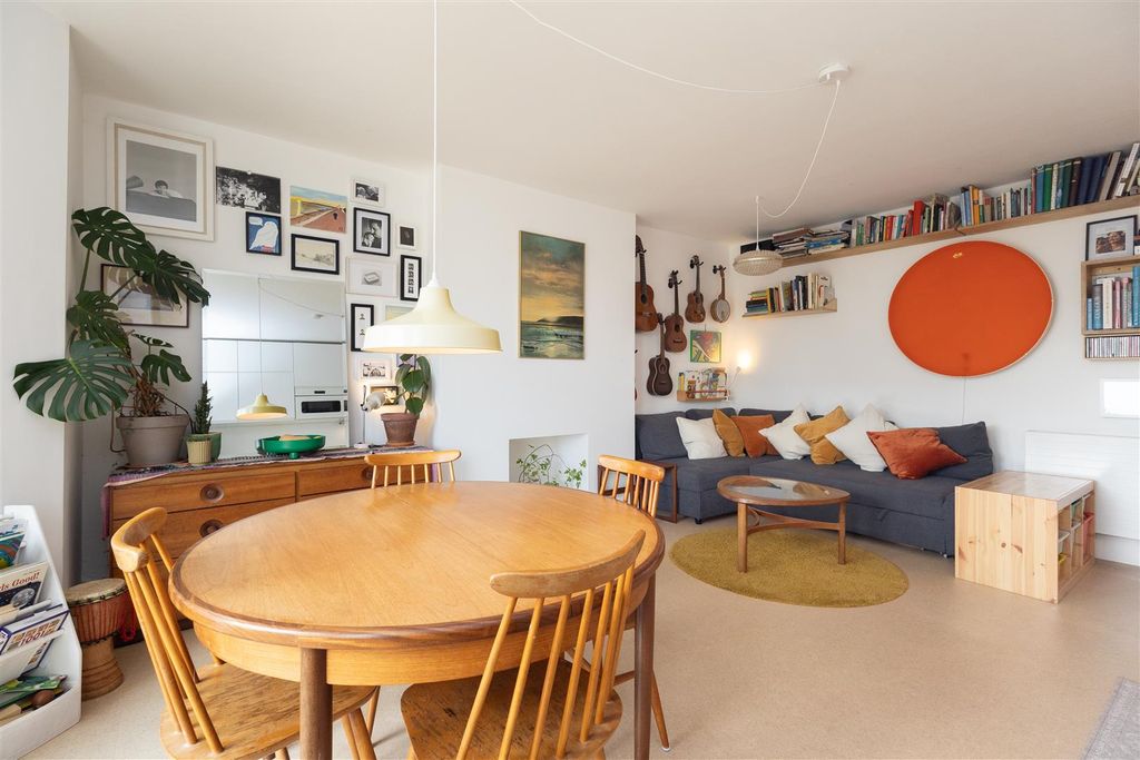 Property photo 1 of 22 Open Plan Living Space