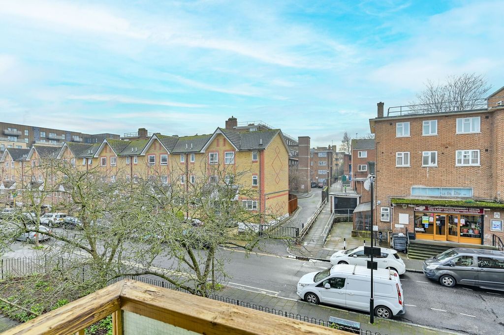 Property photo 3 of 15