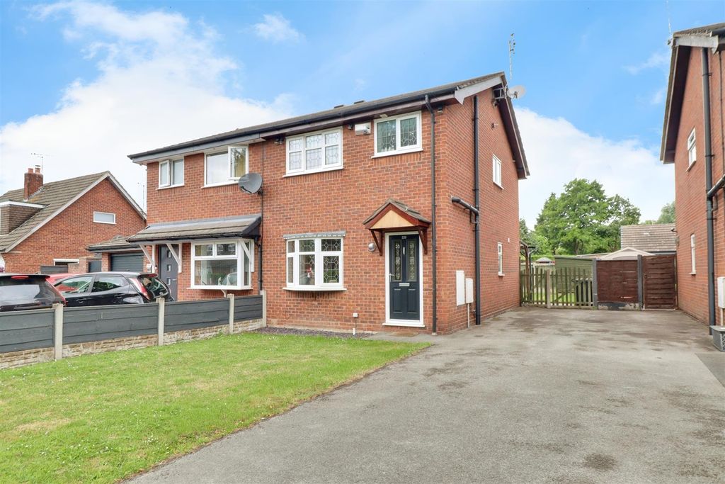 Property photo 1 of 18
