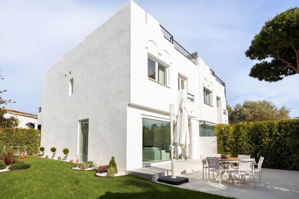 Property photo 2 of 45