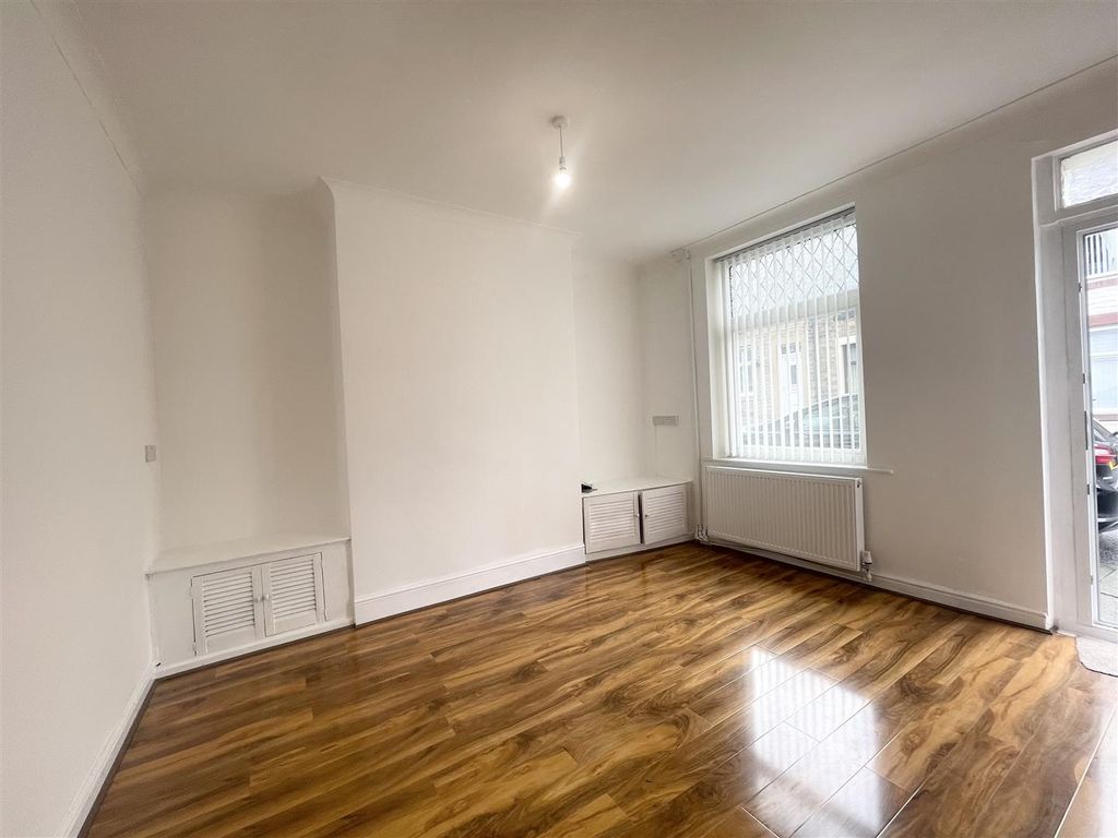 Property photo 2 of 10 Reception Room