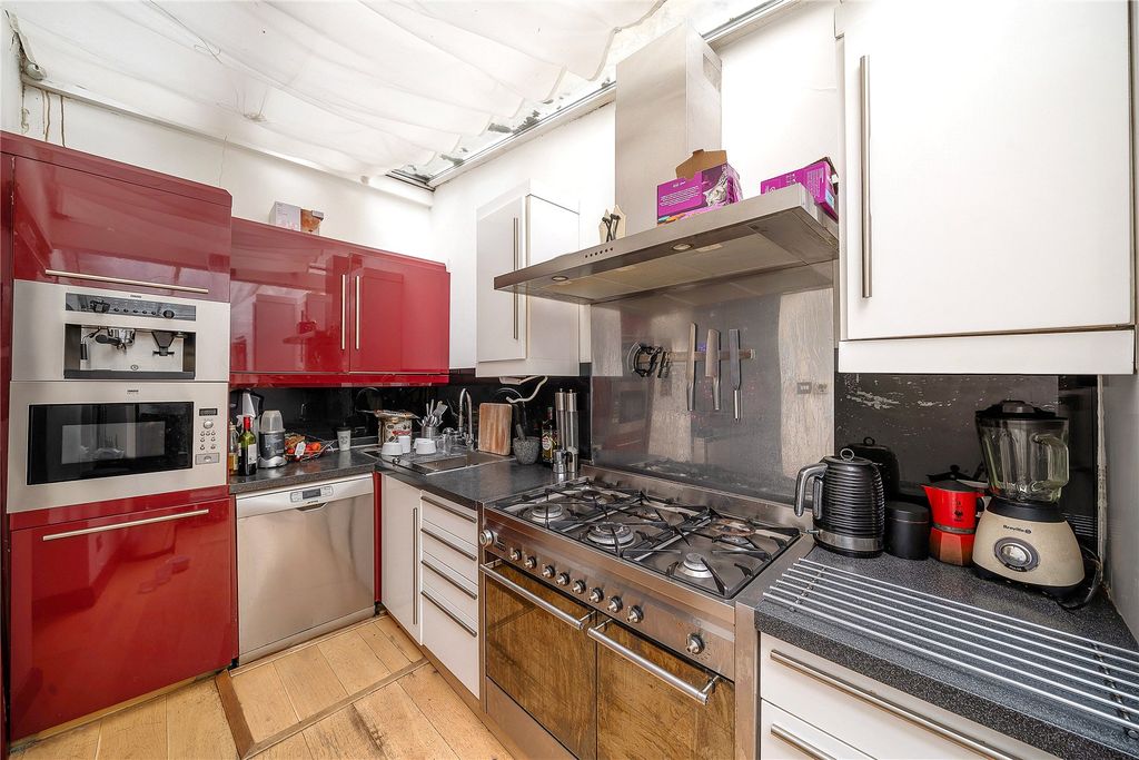 Property photo 2 of 19 Picture No. 02