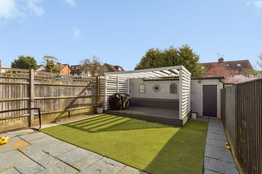 Property photo 2 of 20