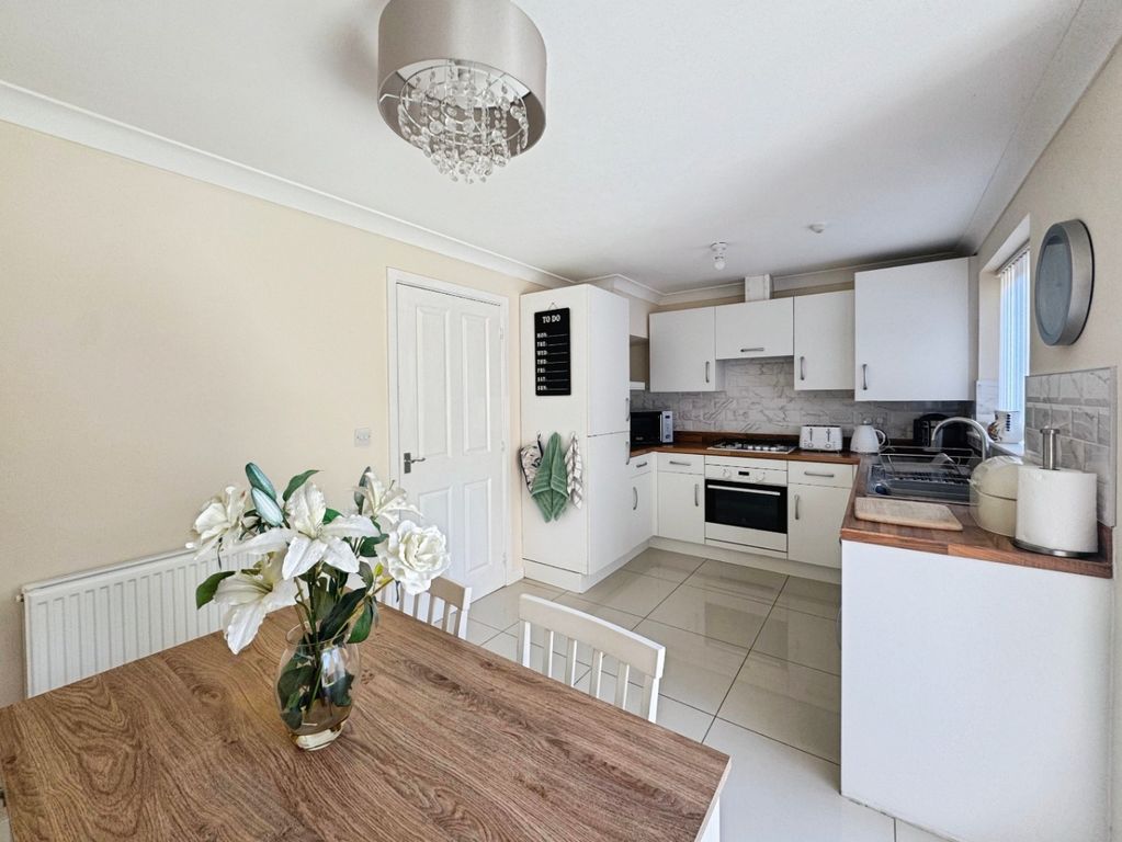 Property photo 3 of 26 5170694