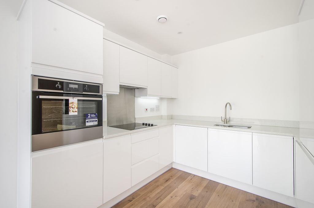 Property photo 2 of 13 Penrose-Court