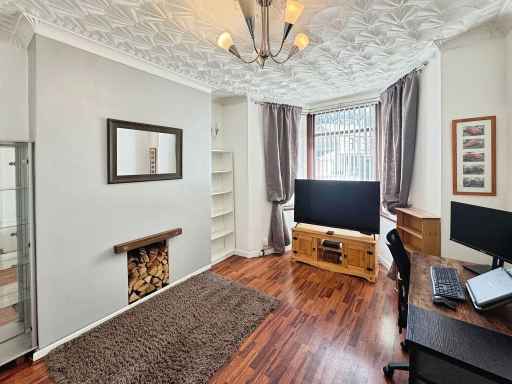 Property photo 2 of 29